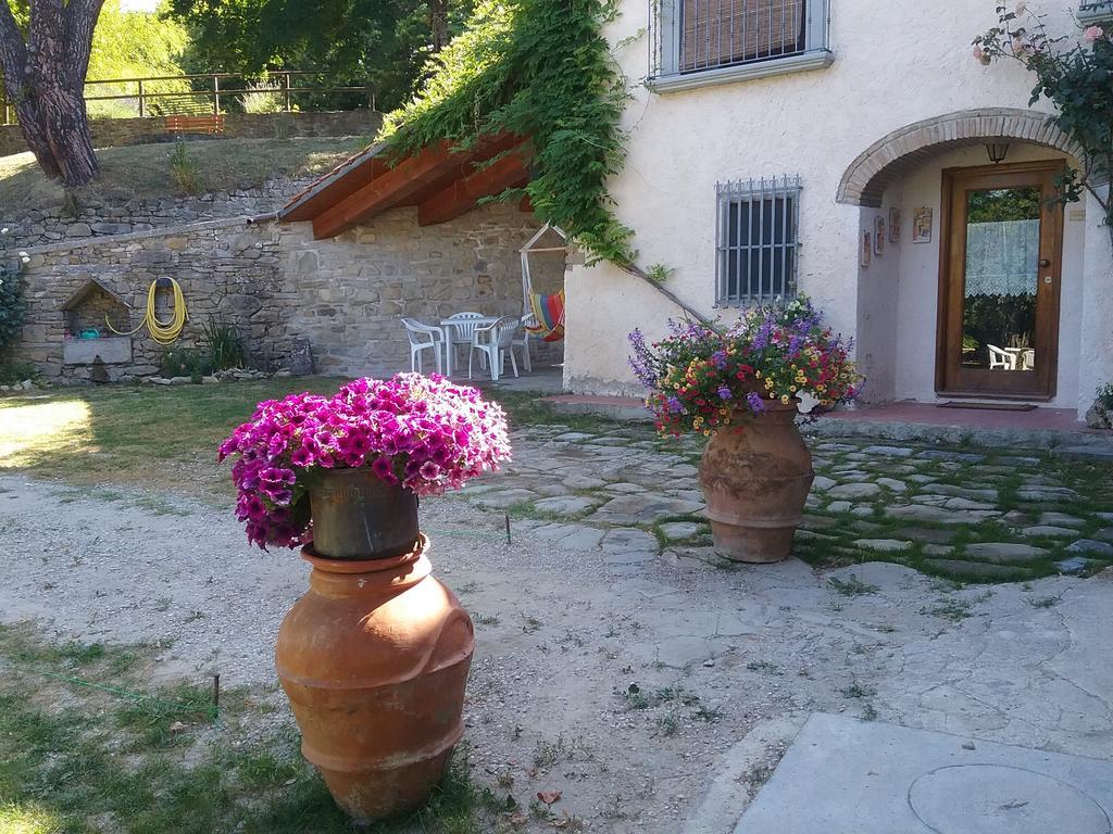 Casa Vacanze Podere Ugolini Ronta Luaran gambar