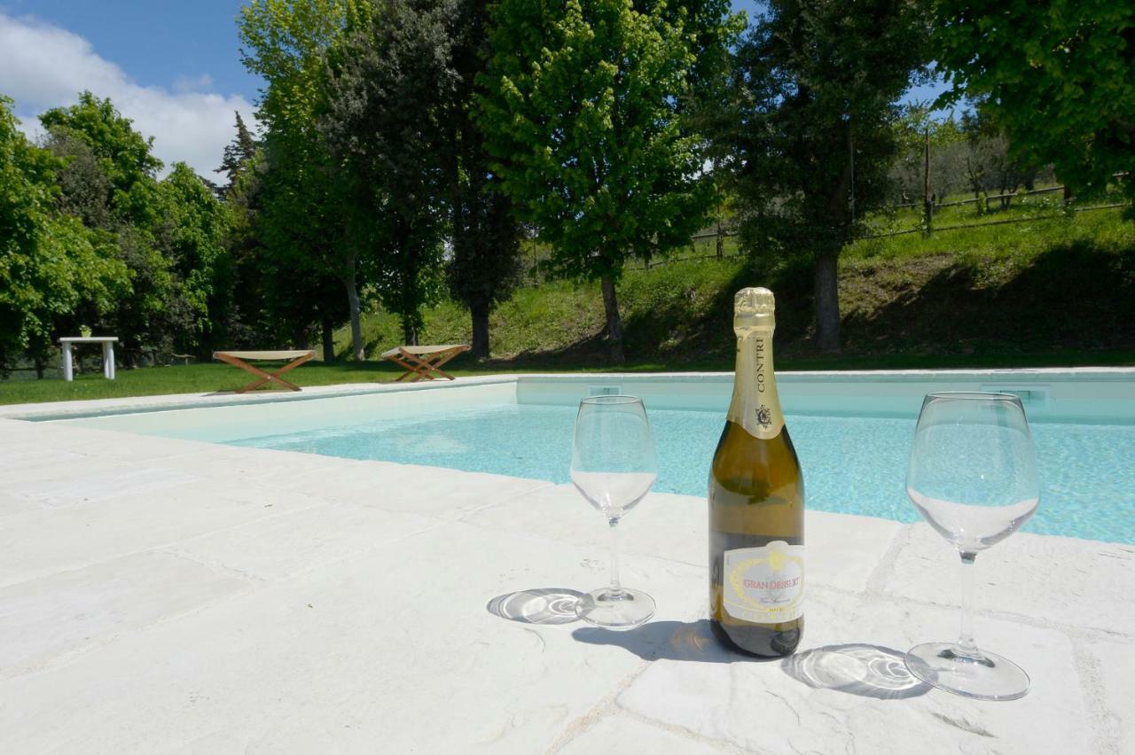 Casa Vacanze Podere Ugolini Ronta Luaran gambar